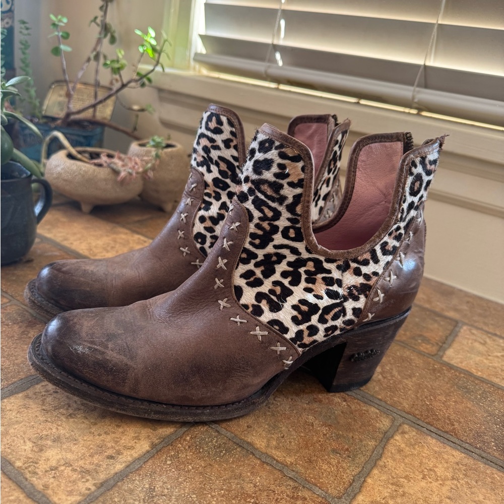Miss Macie Leopard Booties